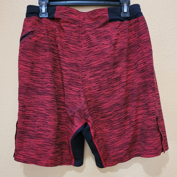 Lululemon shorts - Picture 3 of 14